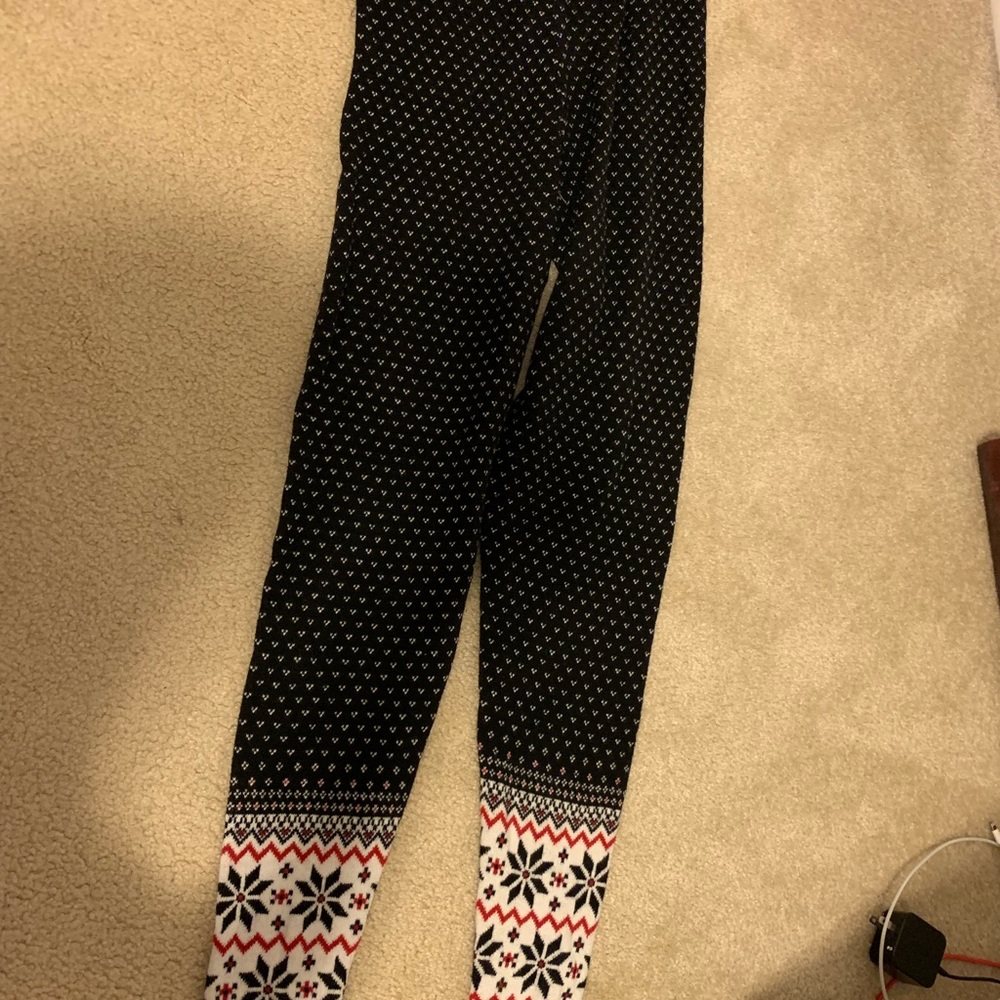 NEVER WORN ! sweater material leggings!